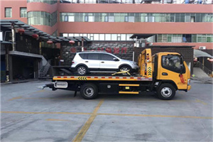 荥阳汽车紧急补胎换胎救援